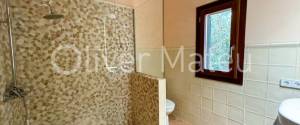 VILLA WITH HOLIDAY RENTAL LICENSE, TWO GUEST HOUSES AND HORSE STABLES