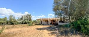 VILLA WITH HOLIDAY RENTAL LICENSE, TWO GUEST HOUSES AND HORSE STABLES