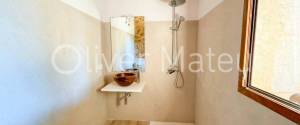 VILLA WITH HOLIDAY RENTAL LICENSE, TWO GUEST HOUSES AND HORSE STABLES