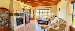 VILLA WITH HOLIDAY RENTAL LICENSE, TWO GUEST HOUSES AND HORSE STABLES