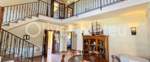VILLA WITH HOLIDAY RENTAL LICENSE, TWO GUEST HOUSES AND HORSE STABLES