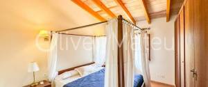 VILLA WITH HOLIDAY RENTAL LICENSE, TWO GUEST HOUSES AND HORSE STABLES