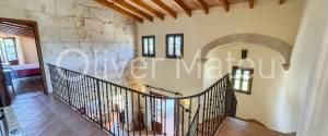 VILLA WITH HOLIDAY RENTAL LICENSE, TWO GUEST HOUSES AND HORSE STABLES