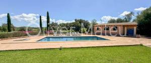 VILLA WITH HOLIDAY RENTAL LICENSE, TWO GUEST HOUSES AND HORSE STABLES