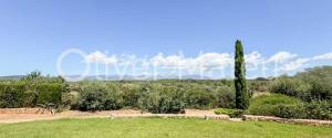 VILLA WITH HOLIDAY RENTAL LICENSE, TWO GUEST HOUSES AND HORSE STABLES
