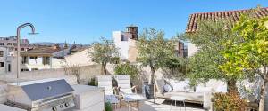 HISTORIC ARCHITECTURE WITH CONTEMPORARY LUXURY AND PRIVATE TERRACE