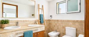 GRAN CHALET PAREADO EN PORTOL CON JARDIN, GARAGE Y PISCINA