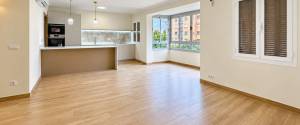 SE VENDE PISO REFORMADO EN AVENIDAS