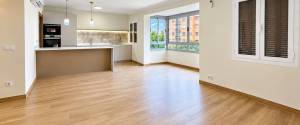 REFURBISHED APARTMENT FOR SALE IN AVENIDAS