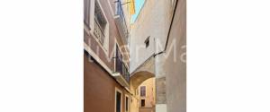GROUND FLOOR TO RENOVATE IN THE HEART OF THE OLD TOWN