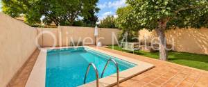 CHALET ADOSADO EN ALQUILER EN ZONA COLEGIOS CON PISCINA