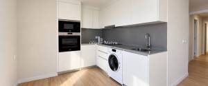 ÁTICO EXCLUSIVO CON TERRAZA Y SOLARIUM PRIVADO, VISTAS AL MAR Y A PASOS DE LA PLAYA