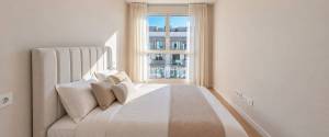 ÁTICO EXCLUSIVO CON TERRAZA Y SOLARIUM PRIVADO, VISTAS AL MAR Y A PASOS DE LA PLAYA