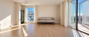 ÁTICO EXCLUSIVO CON TERRAZA Y SOLARIUM PRIVADO, VISTAS AL MAR Y A PASOS DE LA PLAYA