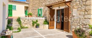 OPORTUNIDAD CASA MALLORQUINA EN SELVA CON PATIO-TERRAZA Y GARAJE PROPIO