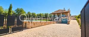 CHALET UNIFAMILIAR CON GARAGE, PISCINA Y JARDÍN EN SINEU